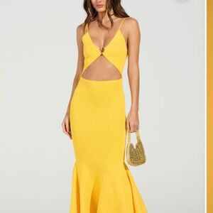AKIRA LOOKING FOR FUN KNIT MAXI DRESS IN YELLOW Size LL